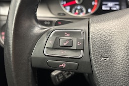 musta Volkswagen Passat 2012 kuva 18.