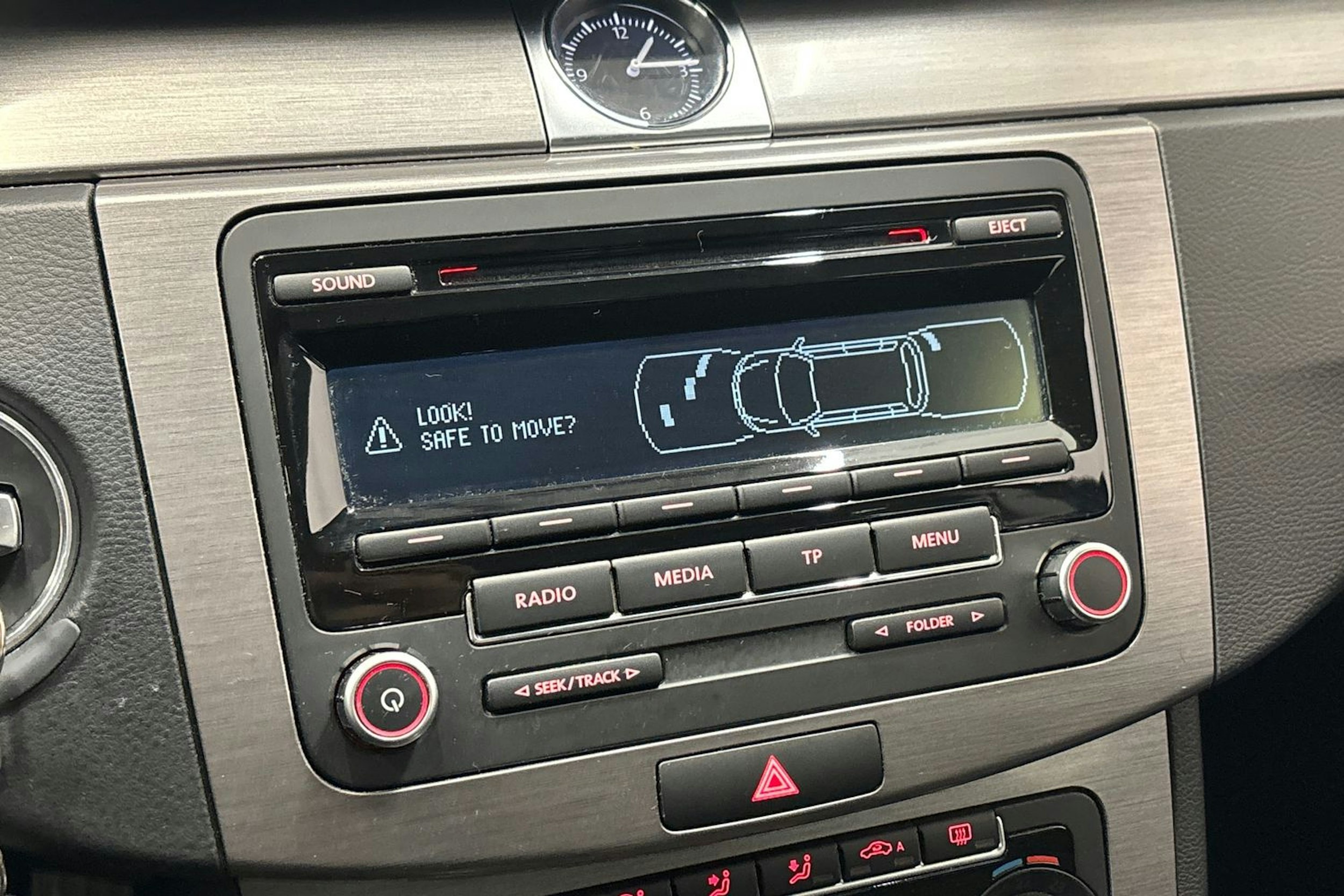 musta Volkswagen Passat 2012 kuva 23.