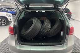 Harmaa Volkswagen PASSAT 2012 kuva 31.