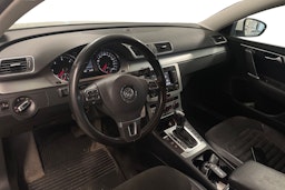 Valkoinen Volkswagen PASSAT 2012 kuva 3.