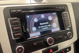Valkoinen Volkswagen PASSAT 2012 kuva 21.