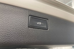Valkoinen Volkswagen PASSAT 2012 kuva 23.