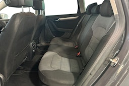 harmaa Volkswagen Passat 2012 kuva 10.