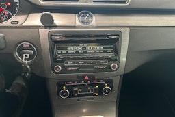 harmaa Volkswagen Passat 2012 kuva 17.