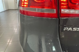 harmaa Volkswagen Passat 2012 kuva 31.