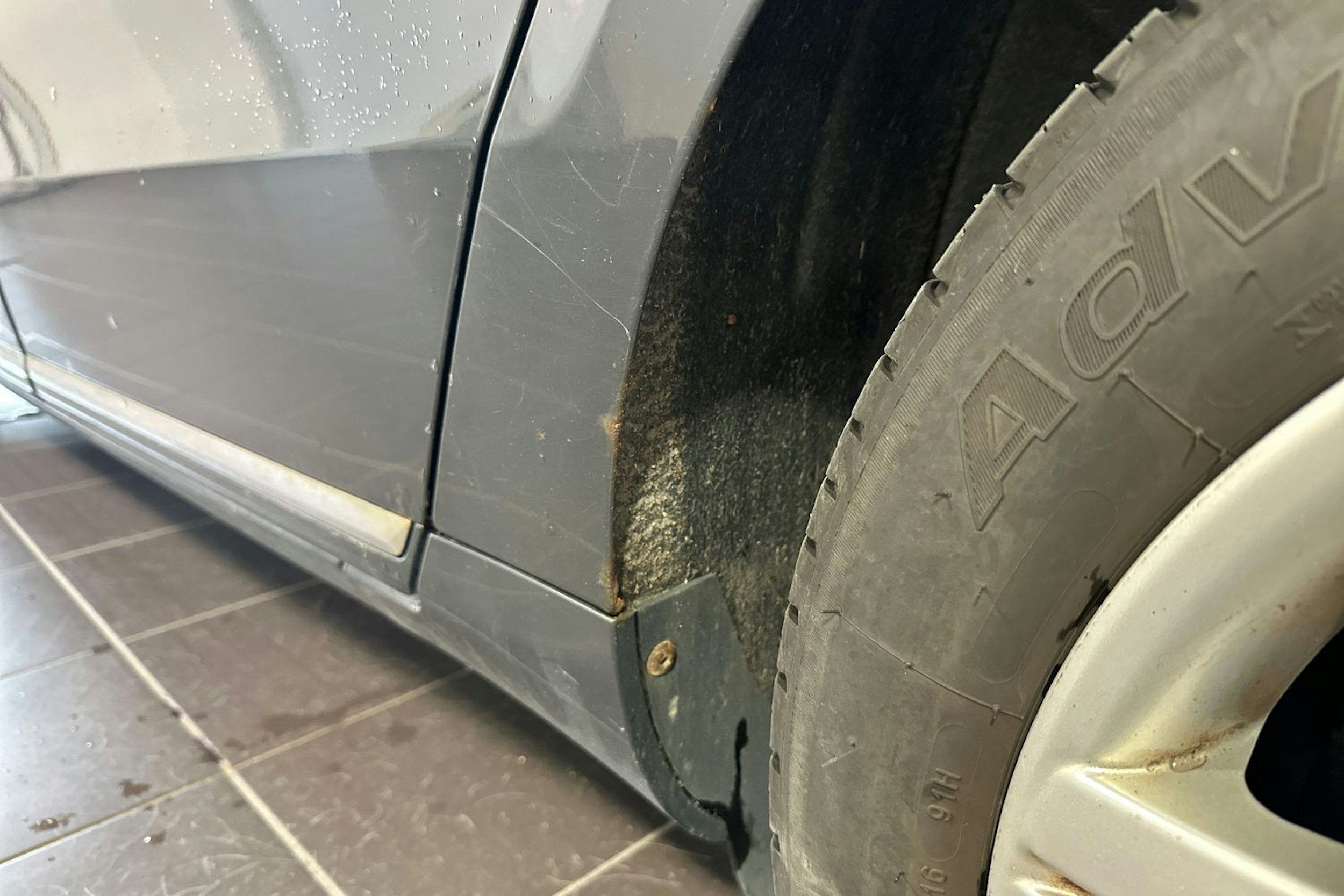 harmaa Volkswagen Passat 2012 kuva 39.