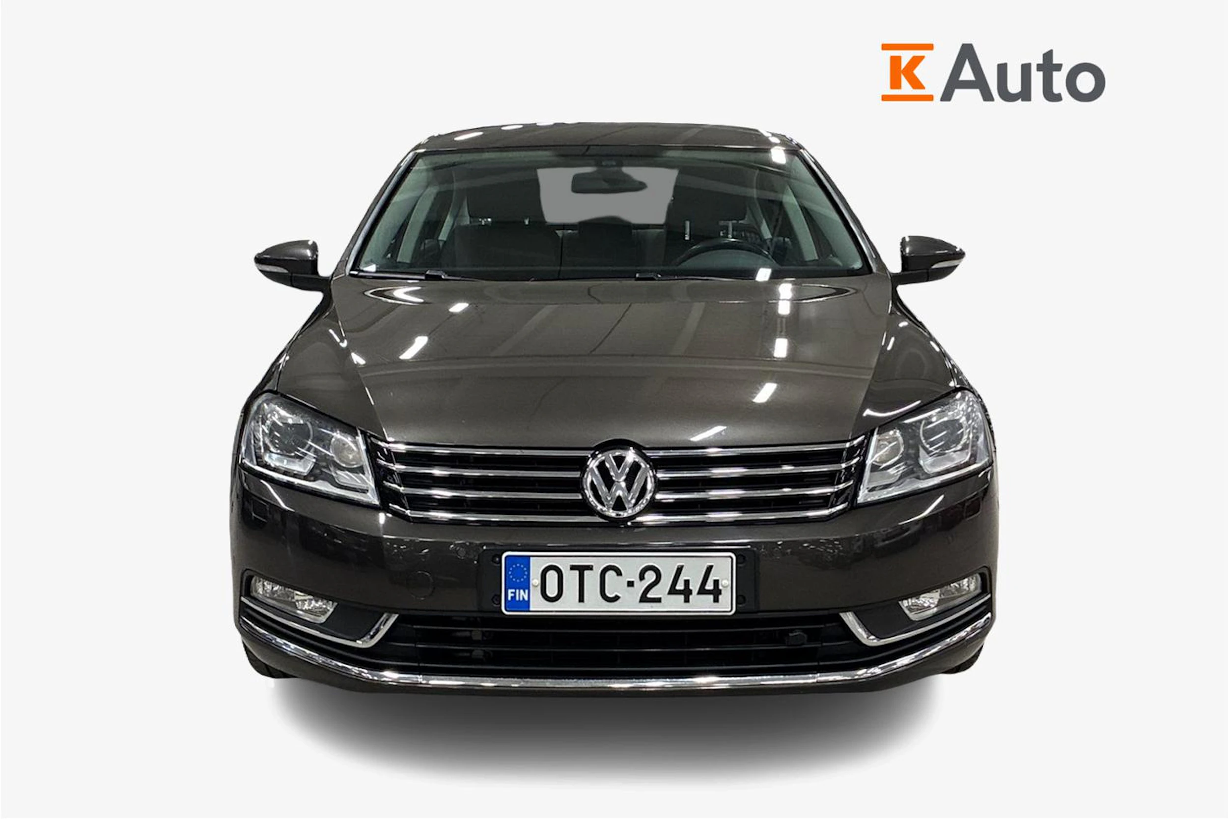 ruskea (beige) Volkswagen Passat 2012 kuva 4.