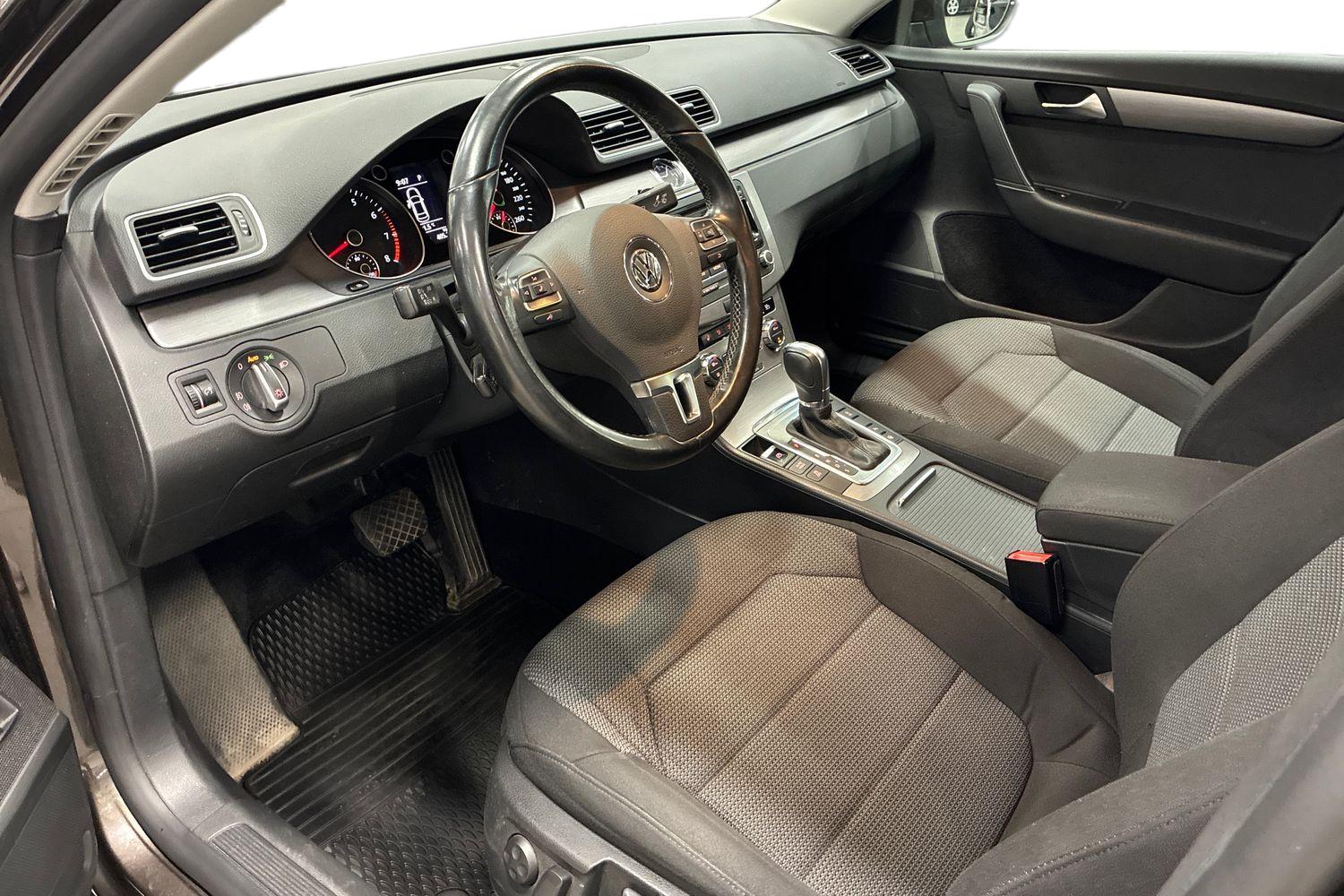 Volkswagen Passat 2012, kuva 6/26