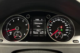 ruskea (beige) Volkswagen Passat 2012 kuva 13.