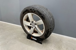 valkoinen Volkswagen Passat 2012 kuva 14.