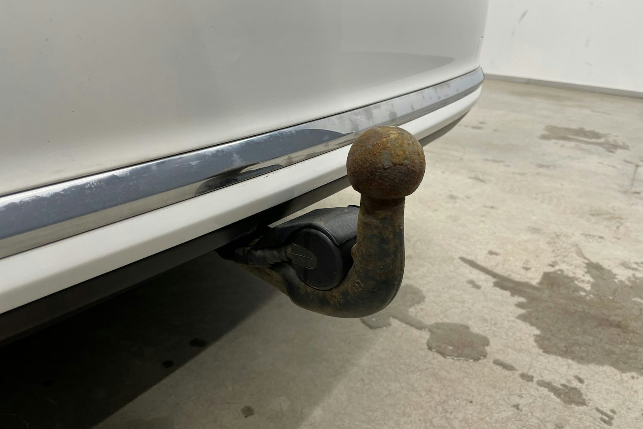 valkoinen Volkswagen Passat 2012 kuva 26.