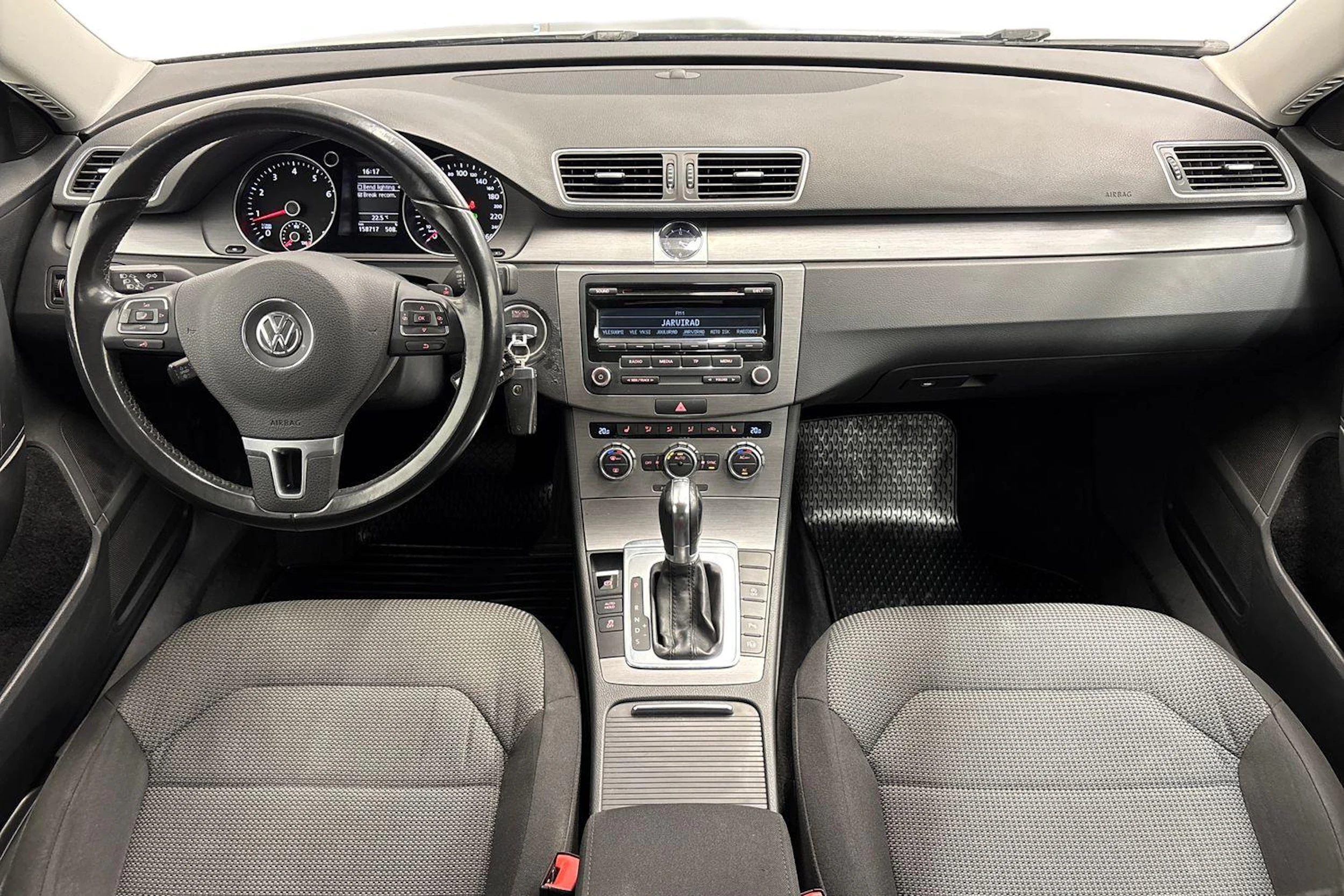 met. ruskea (beige) Volkswagen Passat 2012 kuva 9.