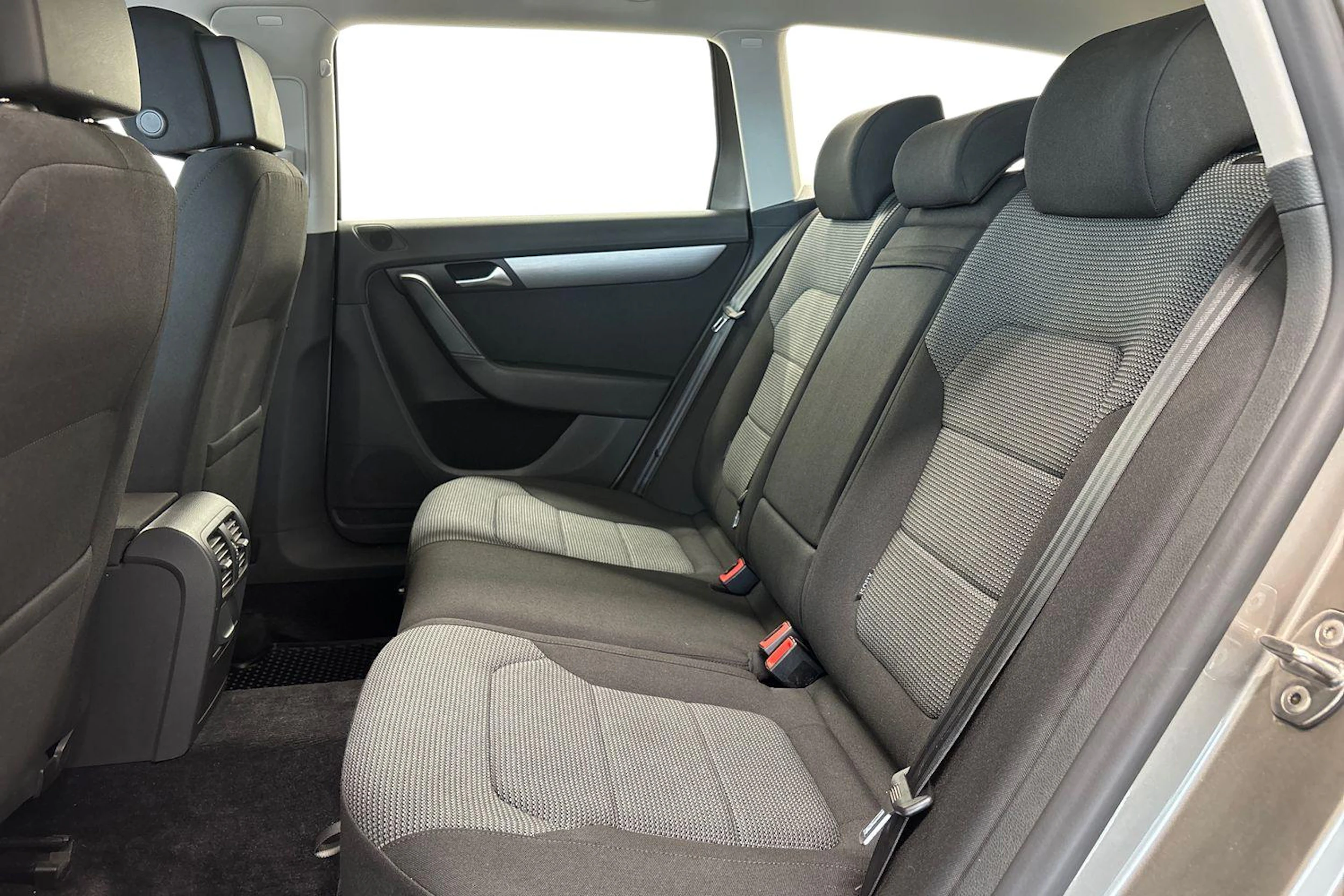 met. ruskea (beige) Volkswagen Passat 2012 kuva 11.