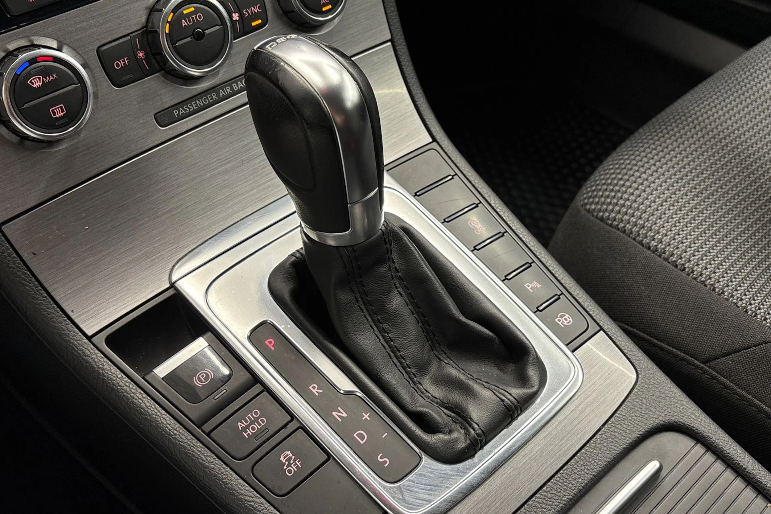 met. ruskea (beige) Volkswagen Passat 2012 kuva 22.