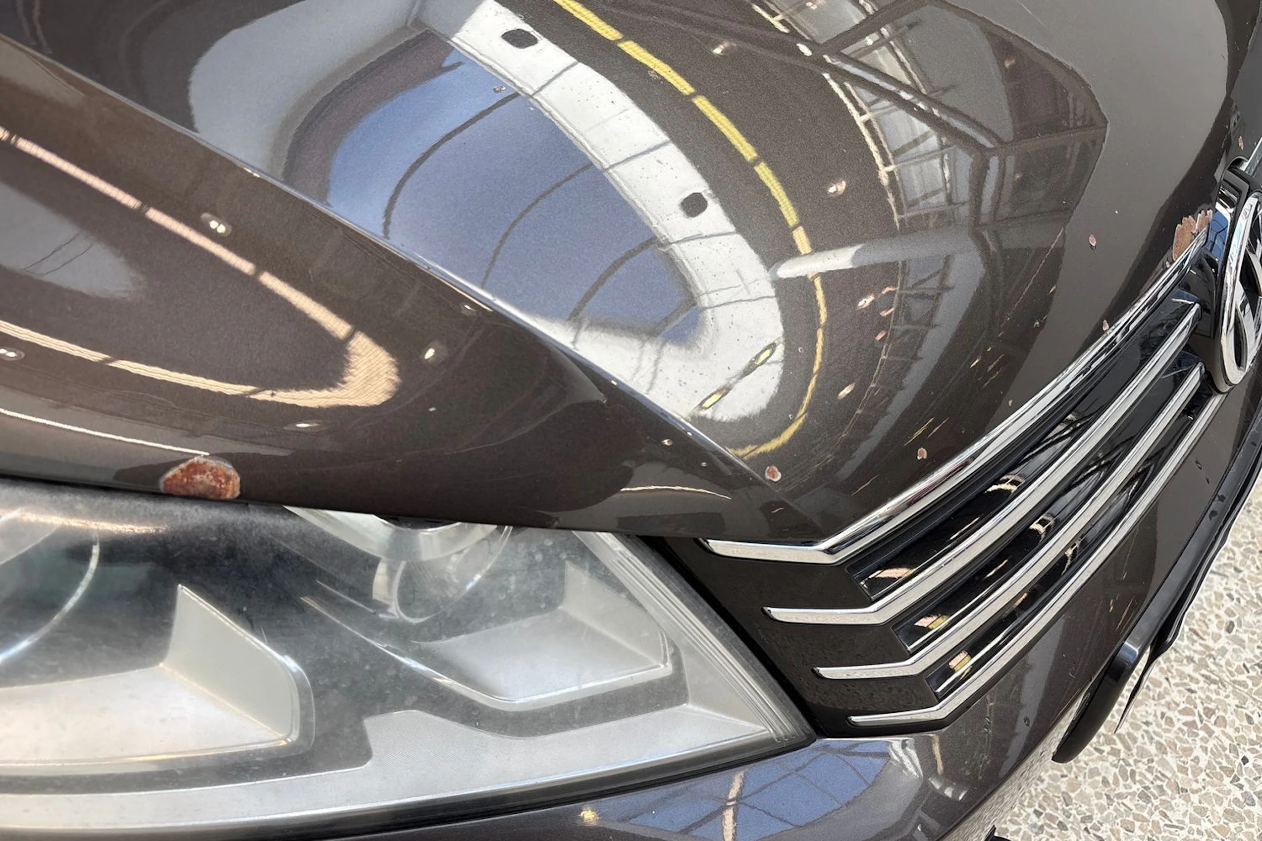 Ruskea (beige) Volkswagen PASSAT 2012 kuva 28.