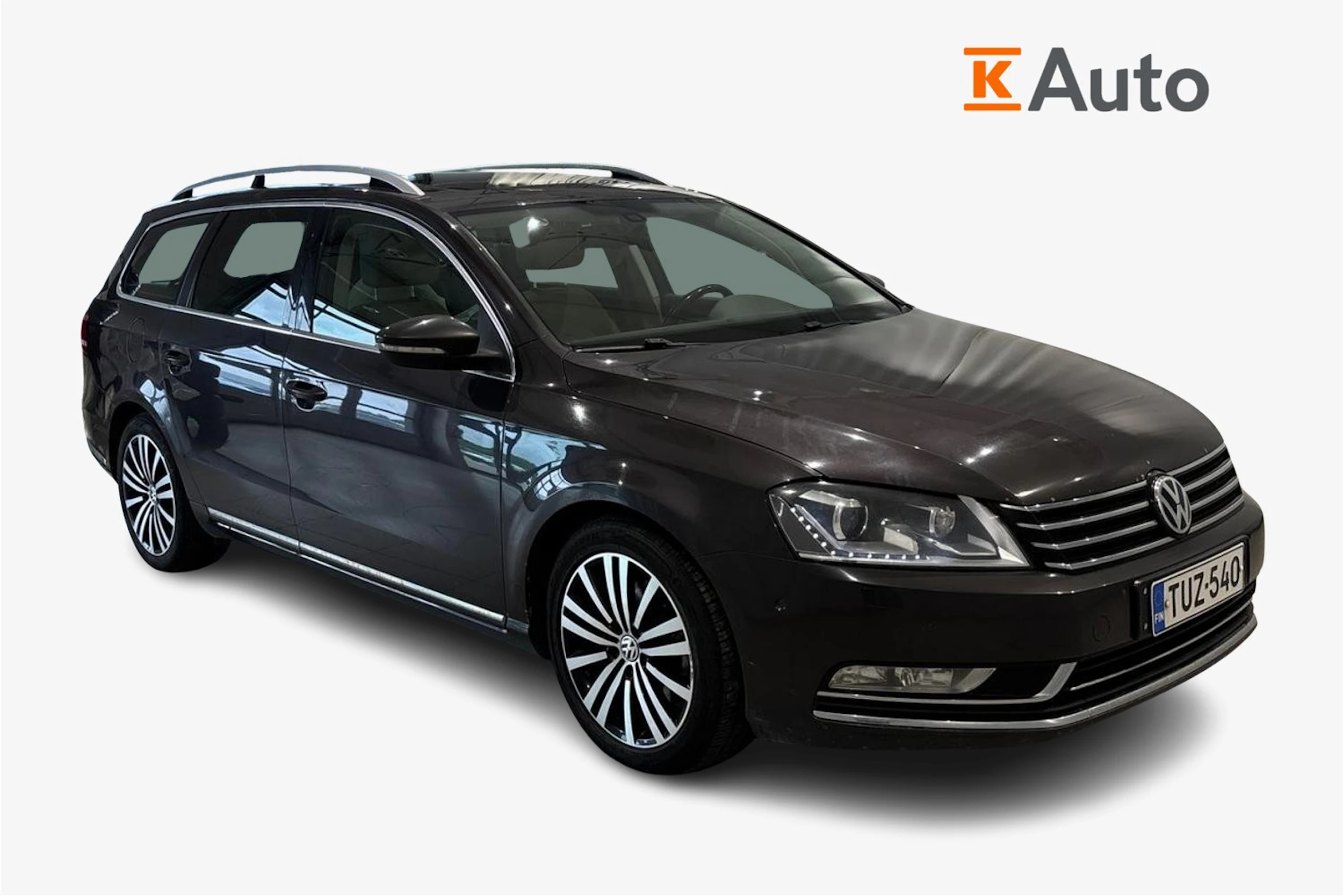 ruskea (beige) Volkswagen Passat 2012 kuva 1.