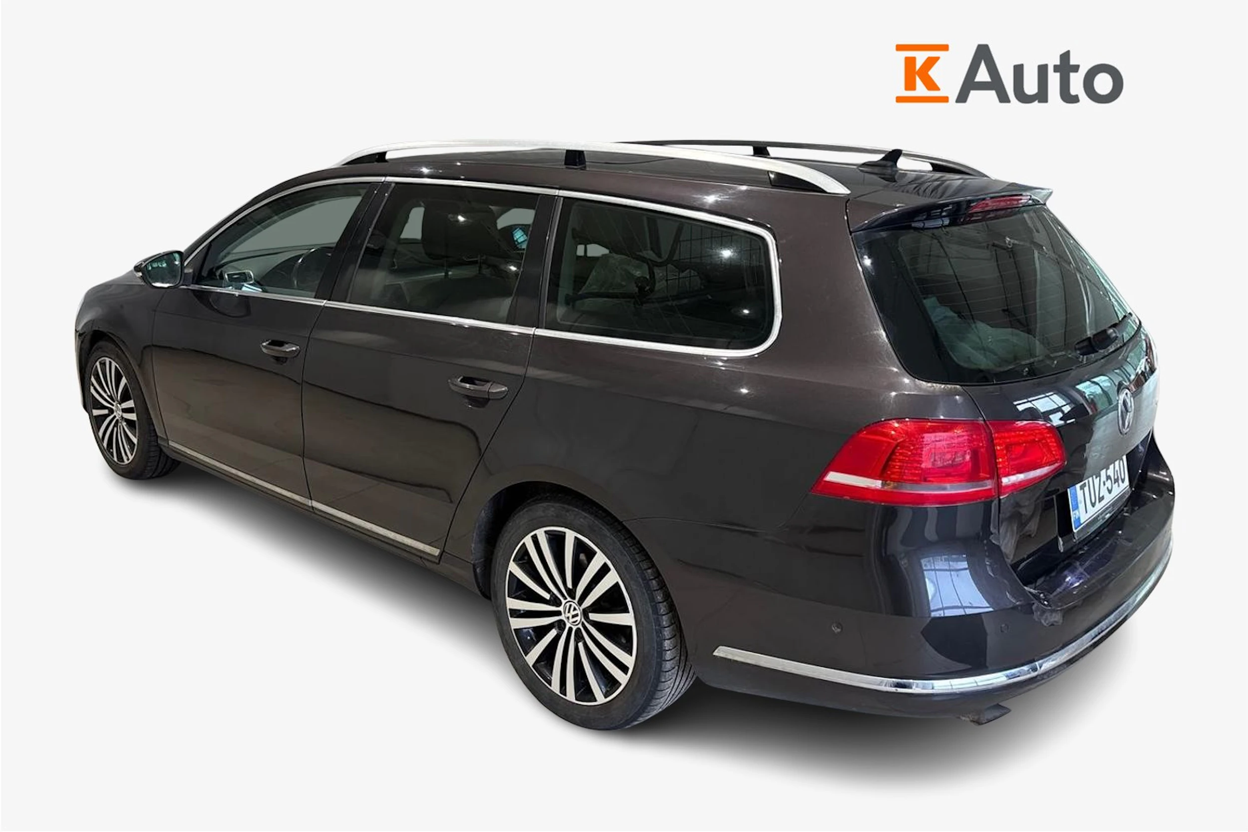 ruskea (beige) Volkswagen Passat 2012 kuva 2.