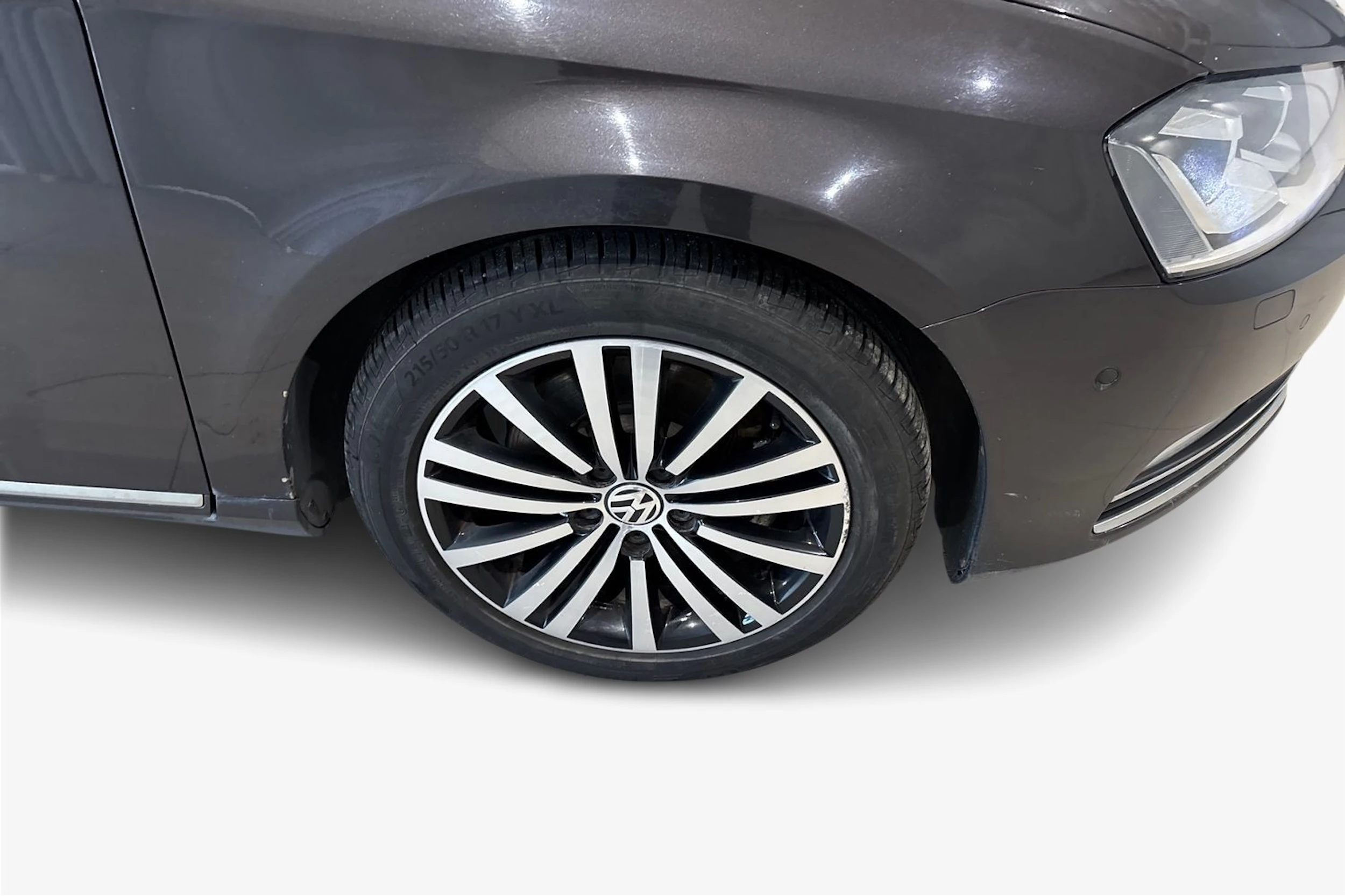 ruskea (beige) Volkswagen Passat 2012 kuva 9.