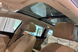 ruskea (beige) Volkswagen Passat 2012 kuva 15.