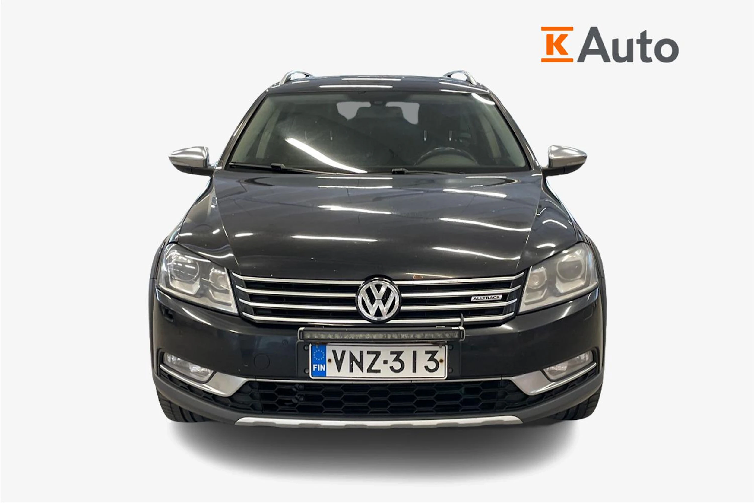 Musta Volkswagen PASSAT 2012 kuva 4.