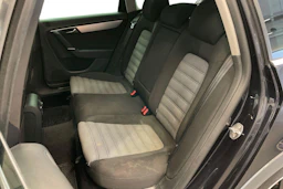 Musta Volkswagen PASSAT 2012 kuva 8.