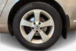 Ruskea (beige) Volkswagen PASSAT 2012 kuva 9.