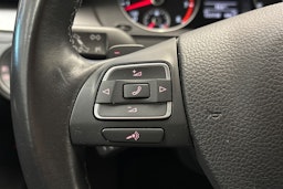 Ruskea (beige) Volkswagen PASSAT 2012 kuva 14.