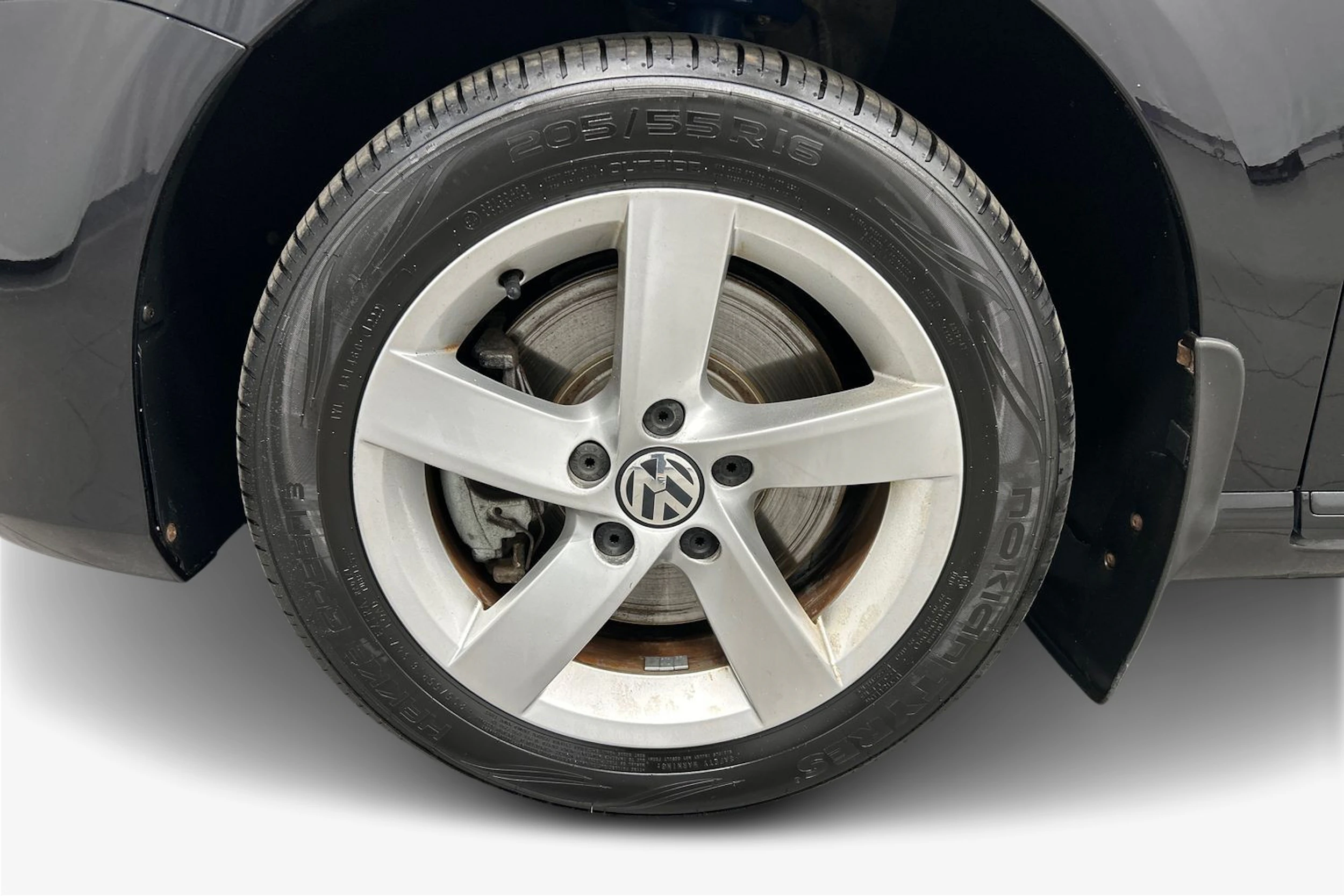 musta Volkswagen Passat 2012 kuva 9.