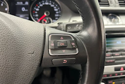 musta Volkswagen Passat 2012 kuva 15.