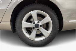 Ruskea (beige) Volkswagen PASSAT 2012 kuva 11.