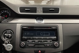 Ruskea (beige) Volkswagen PASSAT 2012 kuva 17.