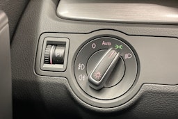 Ruskea (beige) Volkswagen PASSAT 2012 kuva 19.