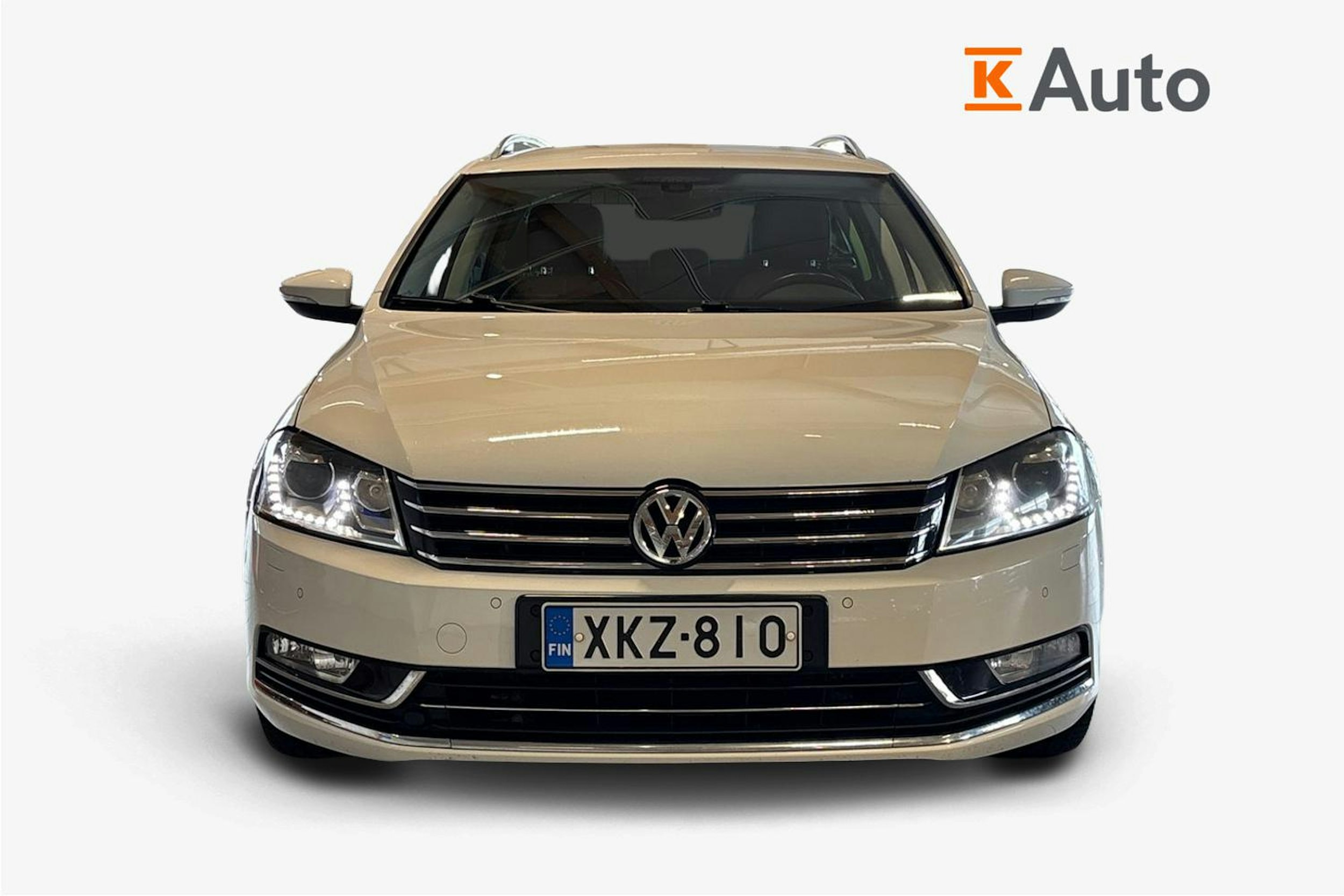 Valkoinen Volkswagen PASSAT 2012 kuva 5.
