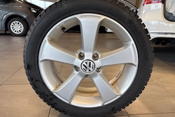 Valkoinen Volkswagen PASSAT 2012 kuva 23.