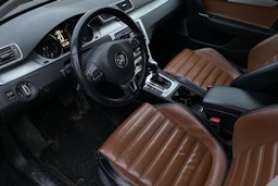 harmaa Volkswagen Passat 2012 kuva 3.