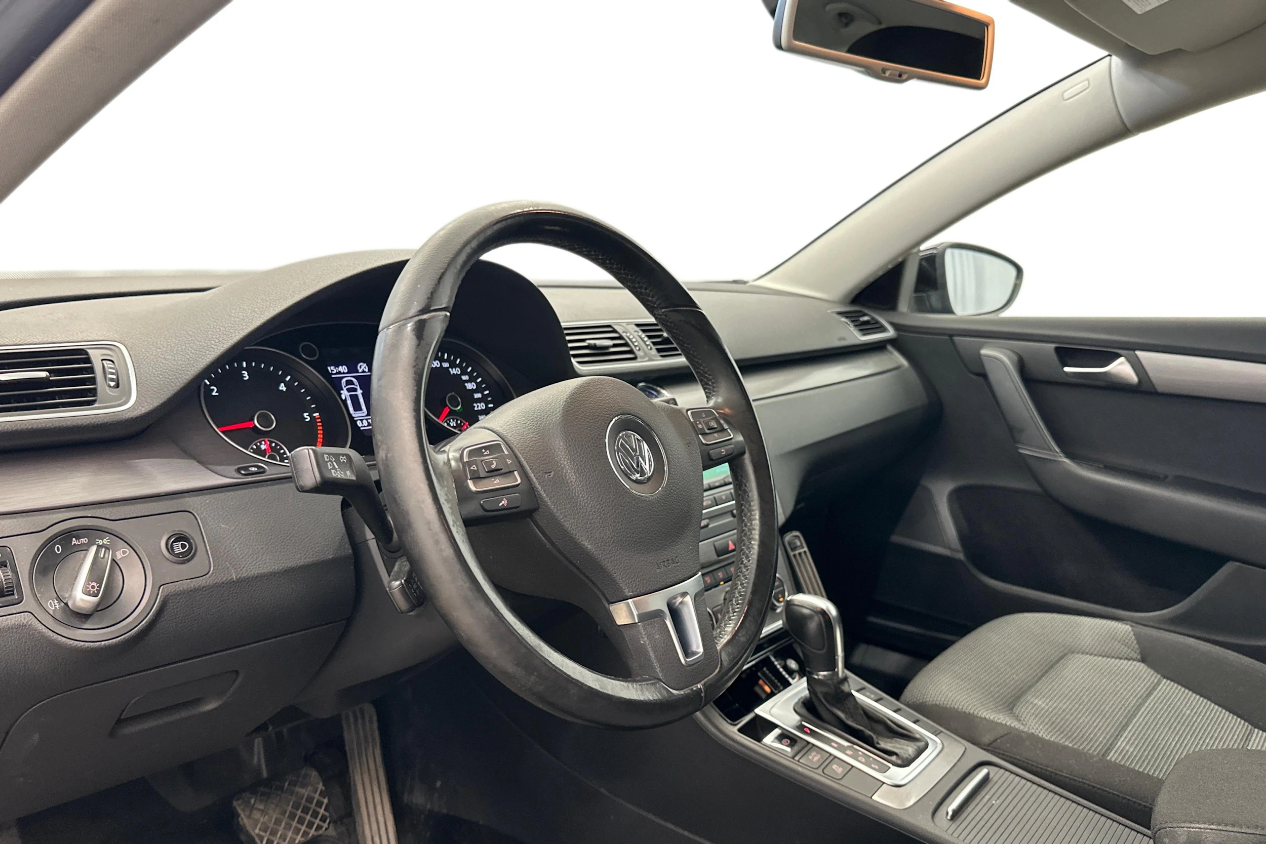 musta Volkswagen Passat 2012 kuva 3.