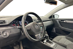 musta Volkswagen Passat 2012 kuva 3.