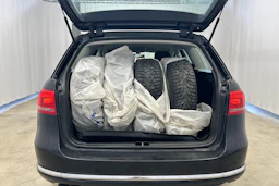 musta Volkswagen Passat 2012 kuva 5.