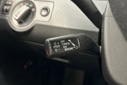 musta Volkswagen Passat 2012 kuva 18.