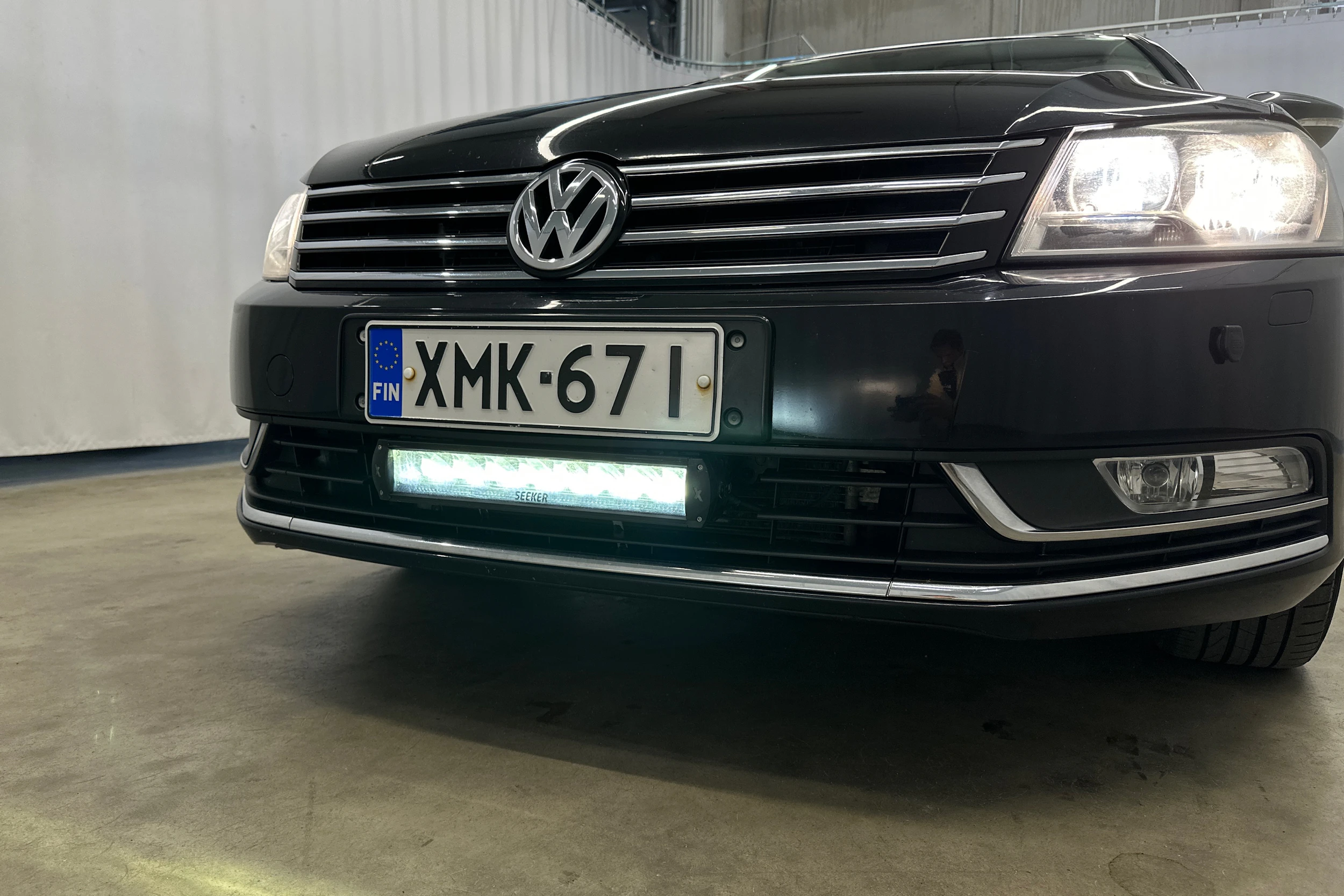 musta Volkswagen Passat 2012 kuva 22.