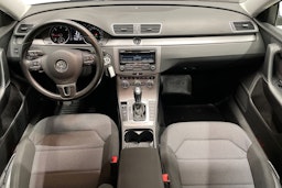 Harmaa Volkswagen PASSAT 2013 kuva 9.