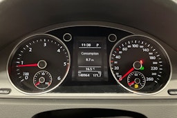 Harmaa Volkswagen PASSAT 2013 kuva 15.
