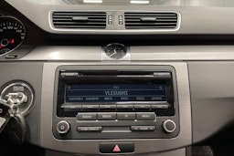 Harmaa Volkswagen PASSAT 2013 kuva 16.