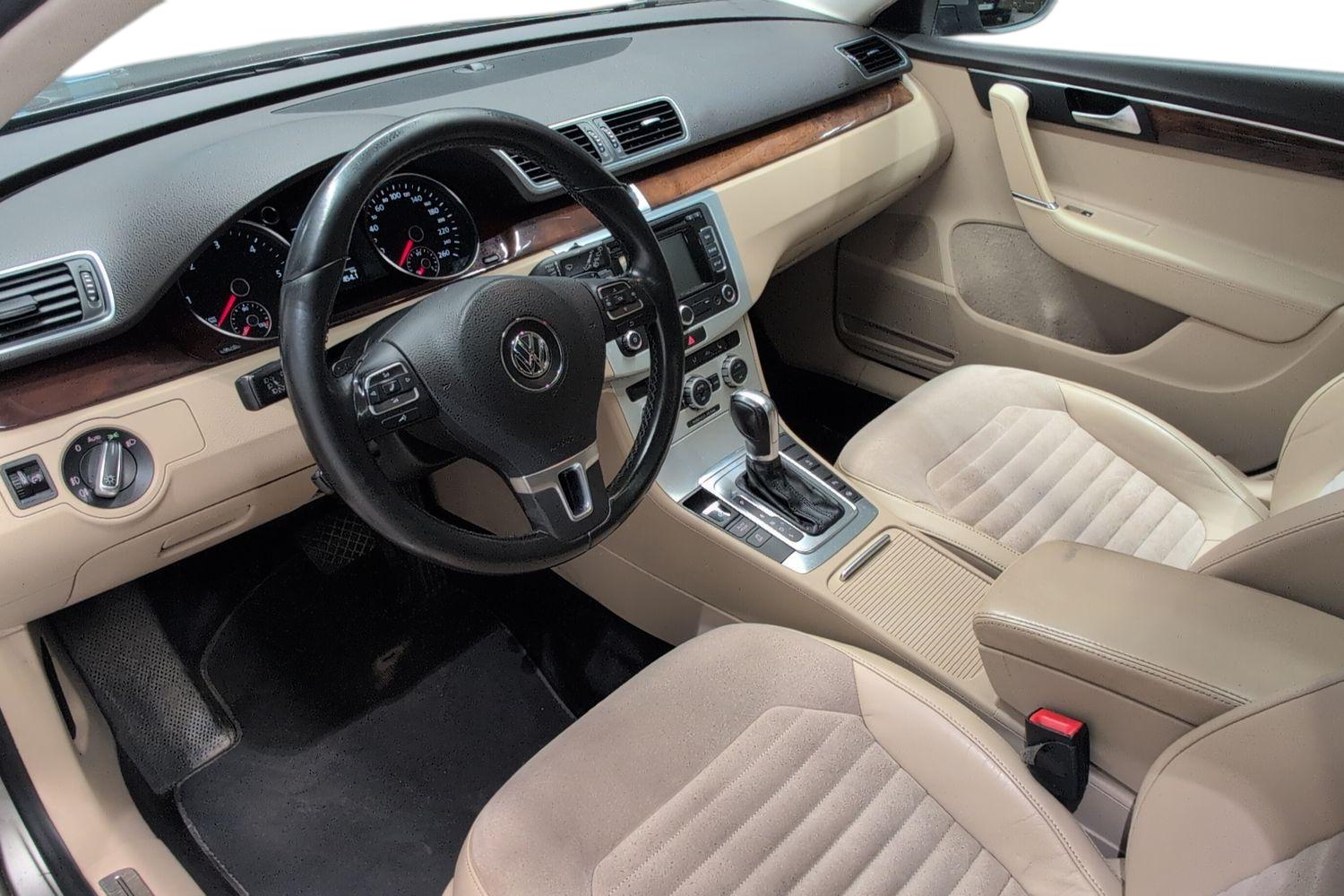 Volkswagen Passat 2013, kuva 6/18