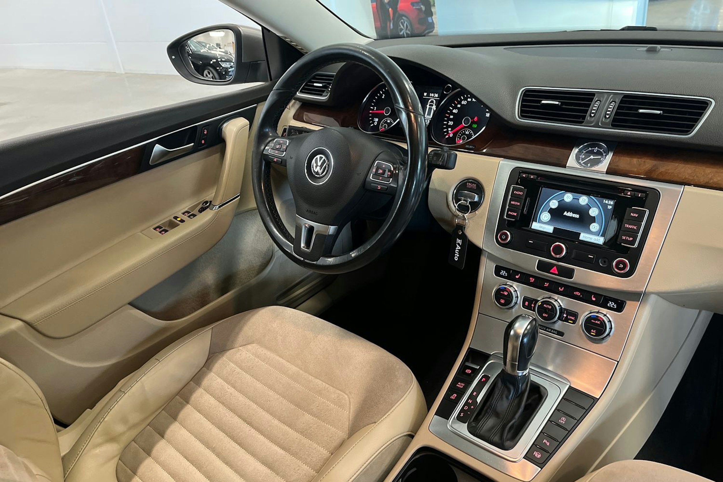 met. ruskea (beige) Volkswagen Passat 2013 kuva 17.