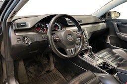 musta Volkswagen Passat 2013 kuva 3.