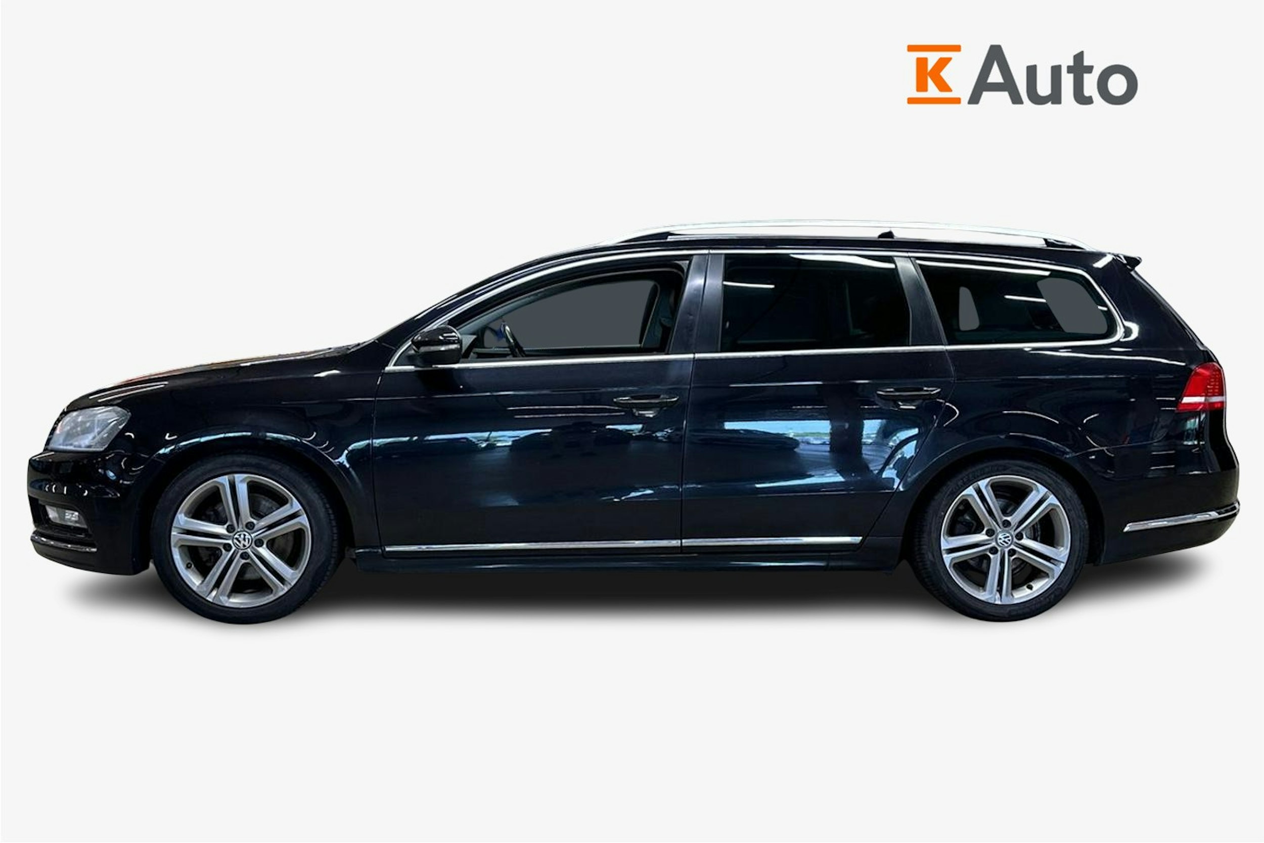 musta Volkswagen Passat 2013 kuva 6.