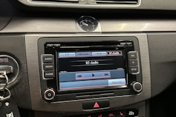 musta Volkswagen Passat 2013 kuva 19.
