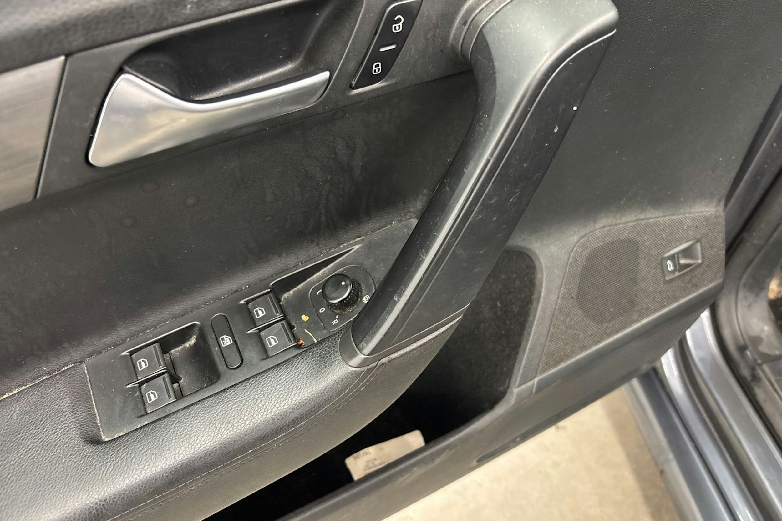 Harmaa Volkswagen PASSAT 2013 kuva 11.