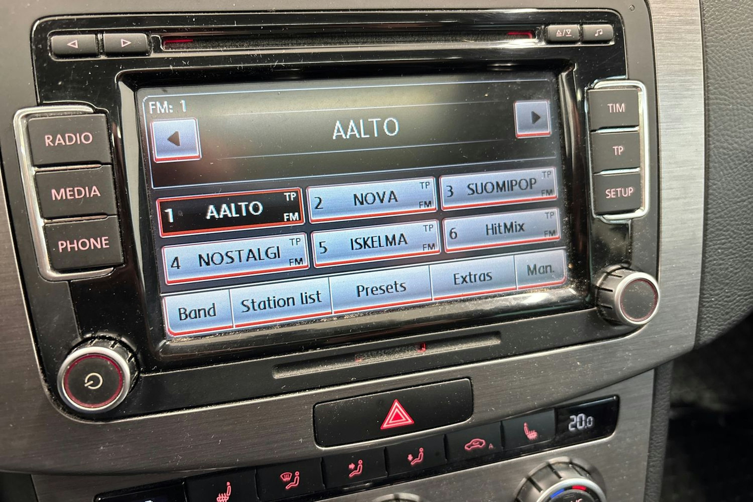 Harmaa Volkswagen PASSAT 2013 kuva 16.